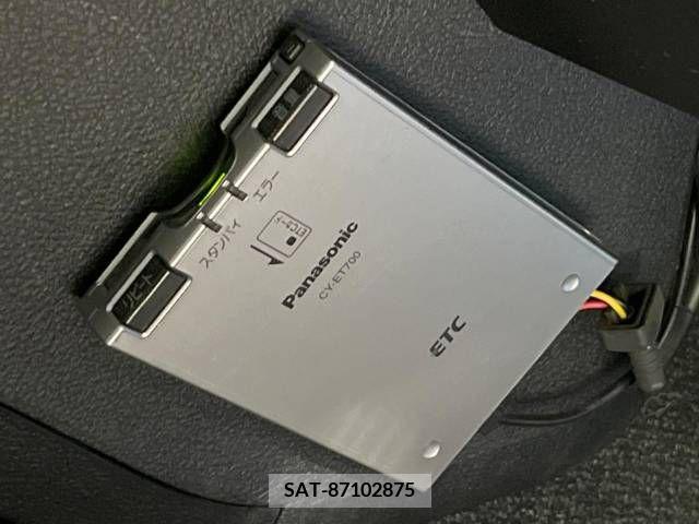Toyota SIENTA 2019-06 298364-5