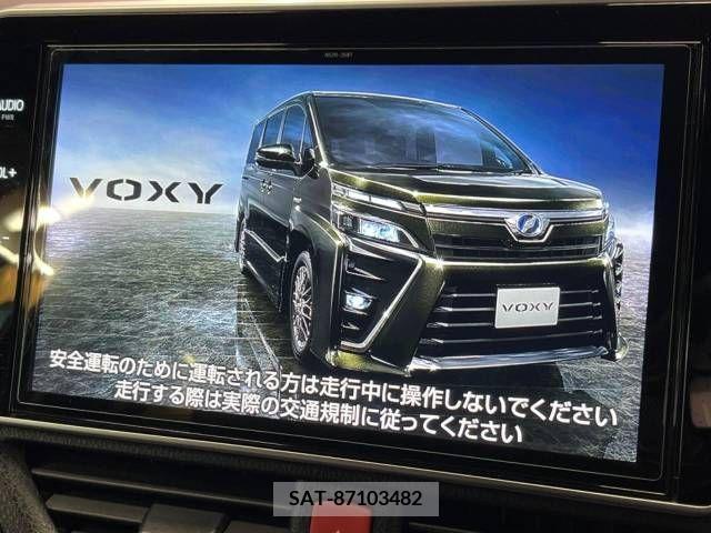 Toyota VOXY 2019-02 218255-3