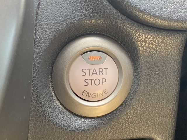 Nissan NOTE 2013-01 1580-14
