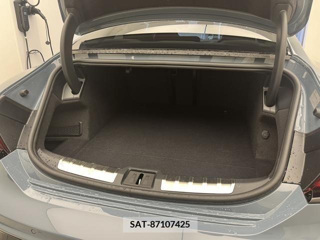 Audi E-TRON 2022-01 333557-17