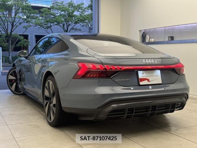 Audi E-TRON 2022-01 333557-5