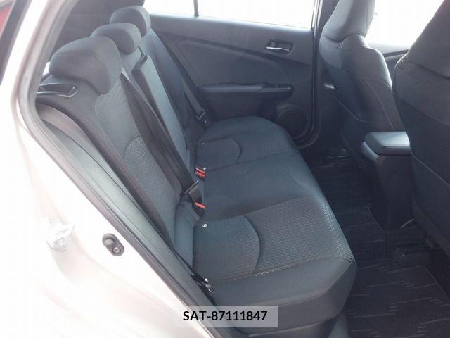 Toyota PRIUS 2016-07 322346-11