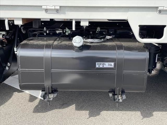 Mitsubishi CANTER 2023-02 8399-16
