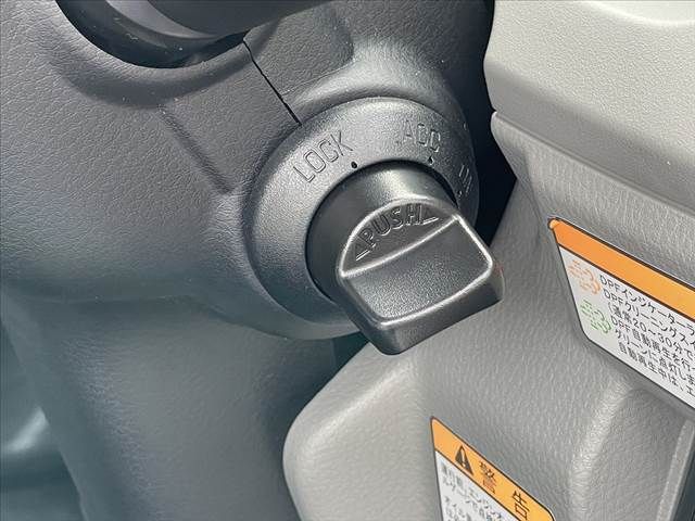 Mitsubishi CANTER 2023-02 8399-3