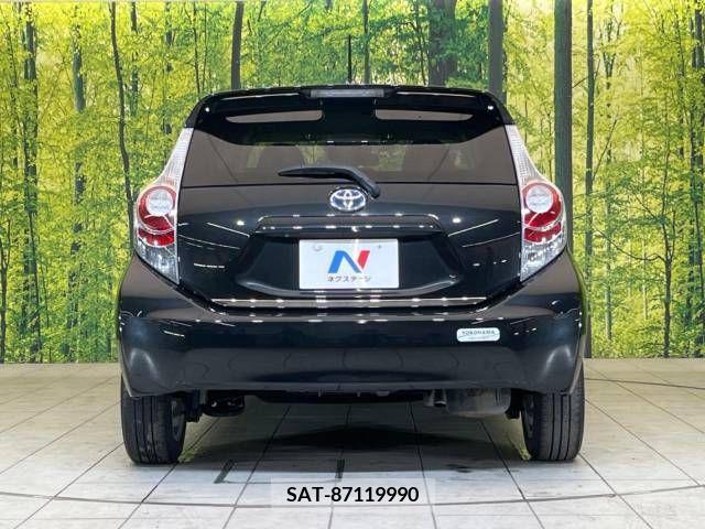 Toyota AQUA 2012-08 356232-15