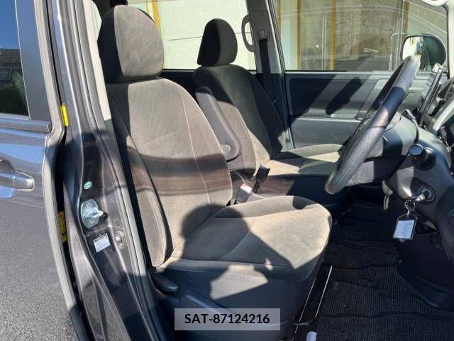 Toyota VOXY 2010-08 395012-7
