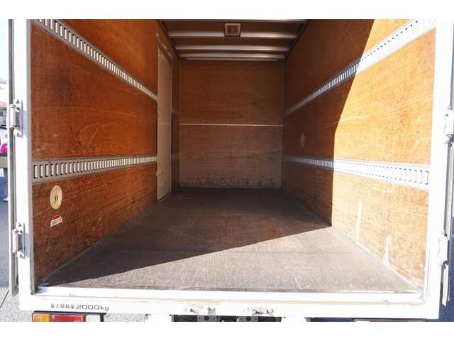 Isuzu ELF TRUCK 2014-06 184156-17