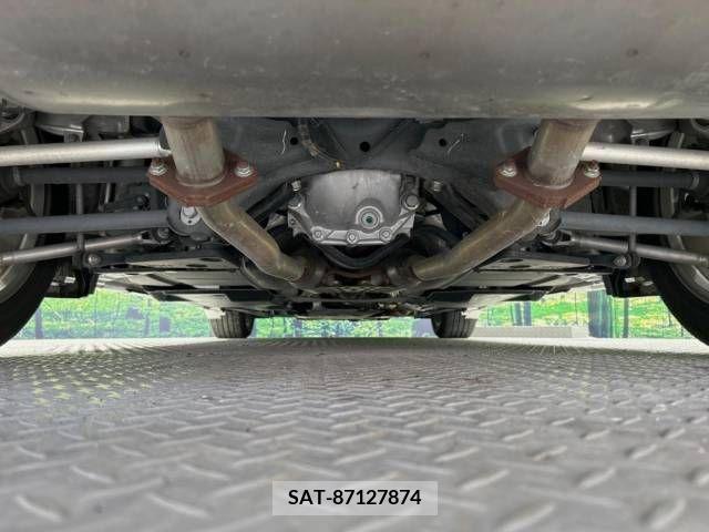 Nissan SKYLINE 2015-02 285213-19