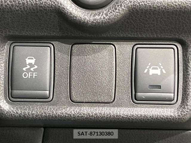Nissan NOTE 2015-10 302392-6