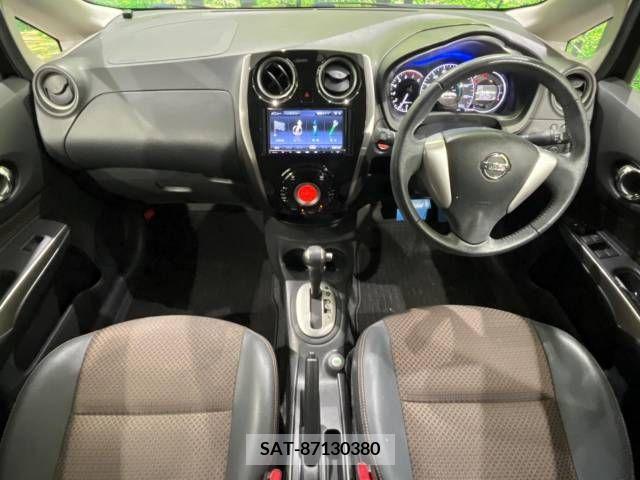 Nissan NOTE 2015-10 302392-1