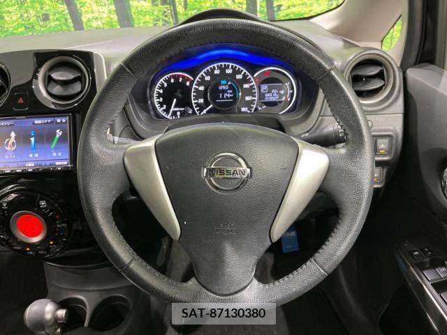 Nissan NOTE 2015-10 302392-11
