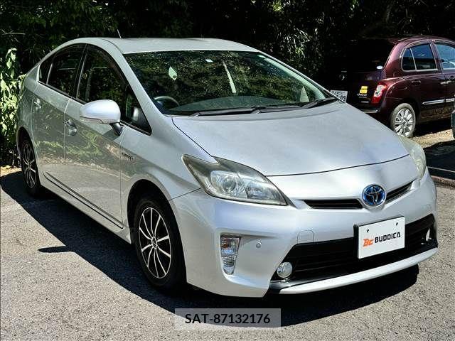 Toyota PRIUS 2012-05 366654-4