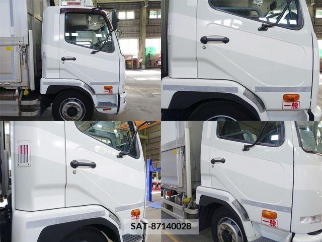 MITSUBISHI FUSO Fighter 2016-12 323124-4