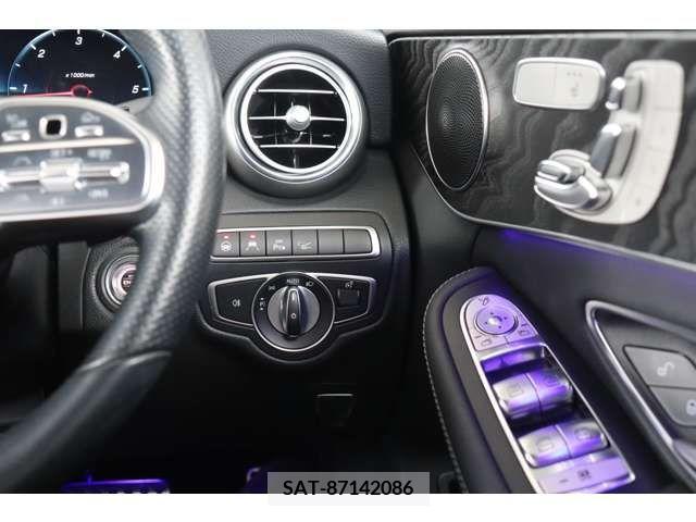 Mercedes Benz C-CLASS 2019-11 332047-18