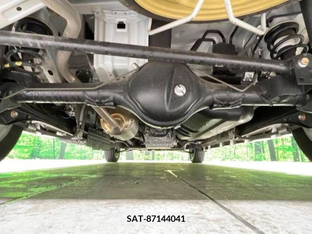 Suzuki EVERY WAGON 2017-11 376035-19