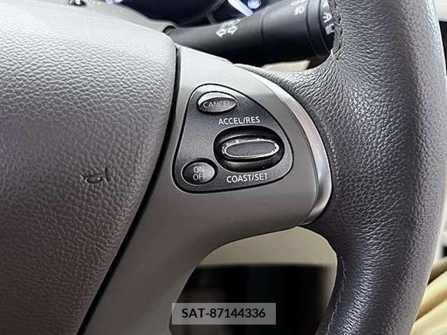 Nissan FUGA 2012-06 360756-17