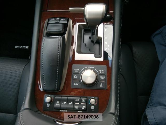 Lexus LS 2015-01 316820-8