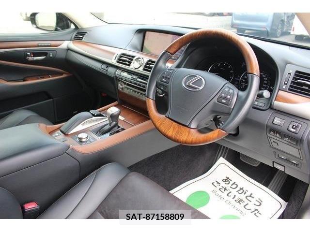 Lexus LS 2016-04 275507-14