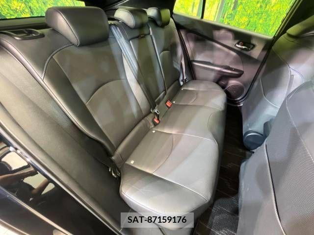 Toyota PRIUS 2016-08 366472-9