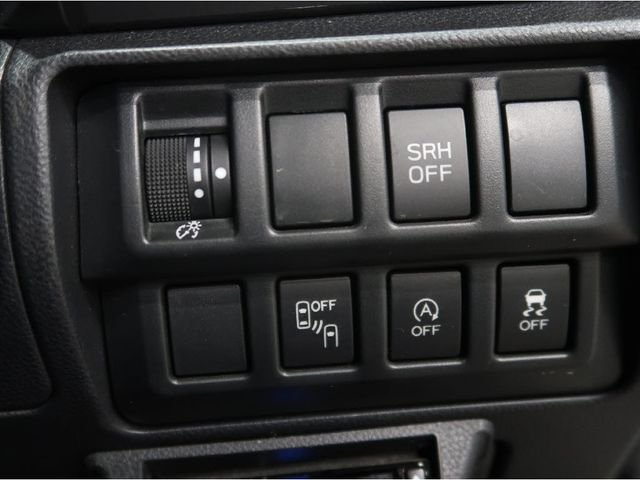 Subaru FORESTER 2018-10 196043-25