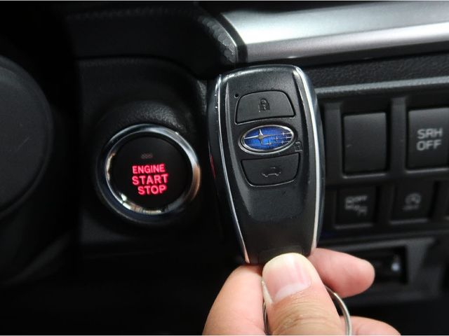 Subaru FORESTER 2018-10 196043-26