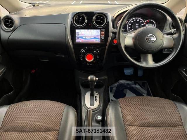 Nissan NOTE 2014-01 302339-1