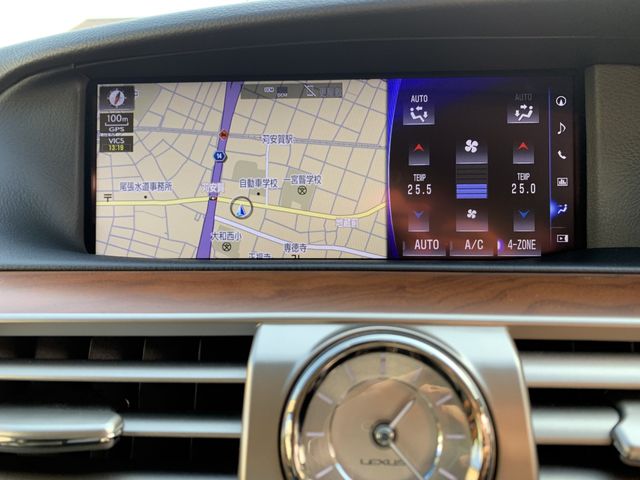 Lexus LS 2017-05 186562-12