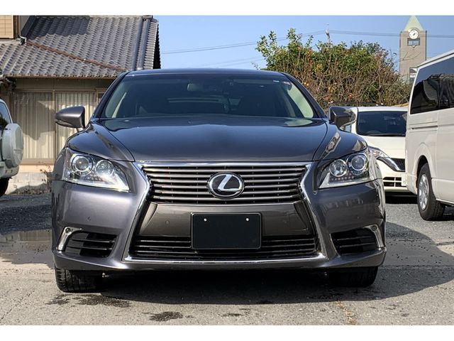 Lexus LS 2017-05 186562-26