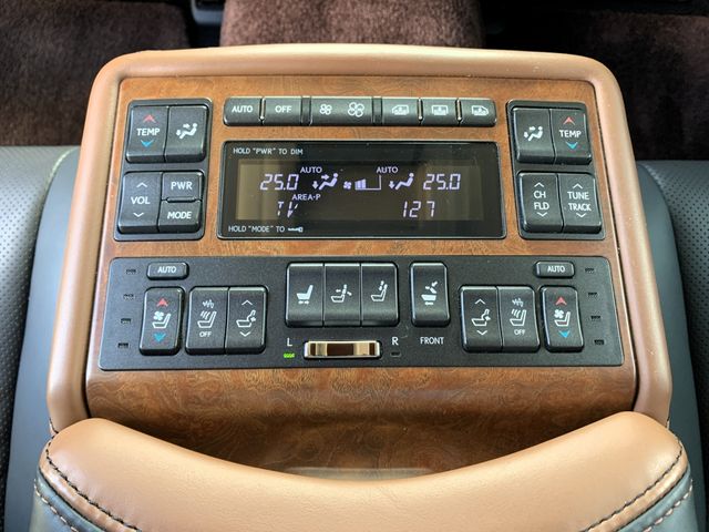 Lexus LS 2017-05 186562-22