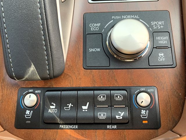 Lexus LS 2017-05 186562-15