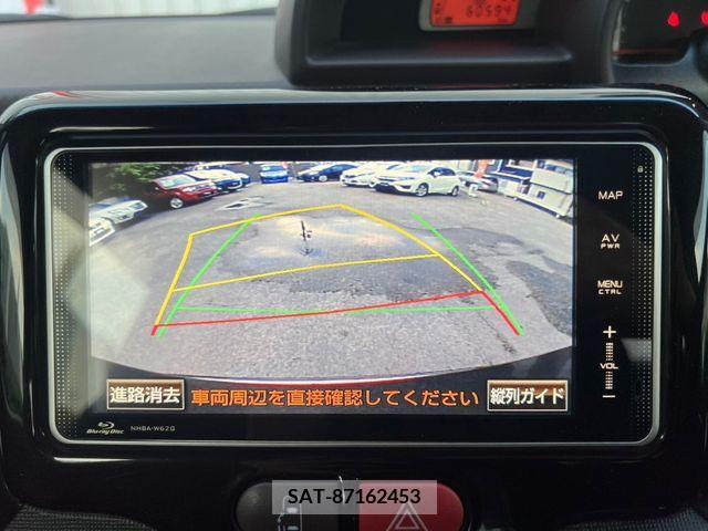 Toyota SPADE 2013-08 286022-9
