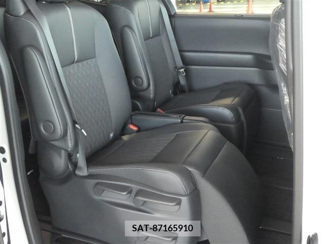 Toyota NOAH 2024-01 212294-12