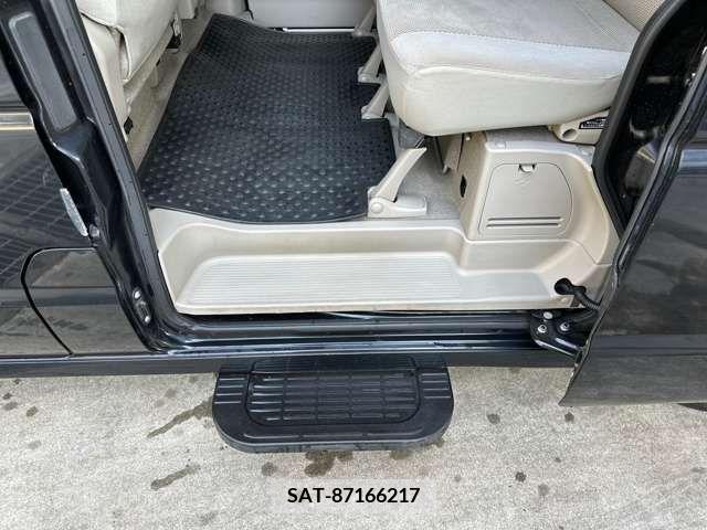 Suzuki EVERY WAGON 2008-07 221658-4