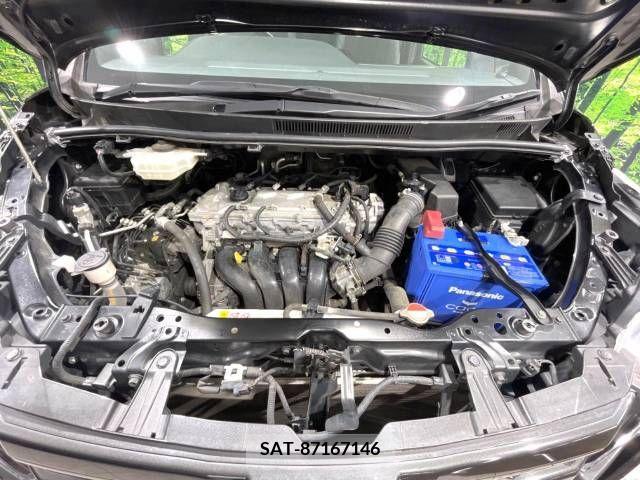 Toyota NOAH 2017-06 365131-19