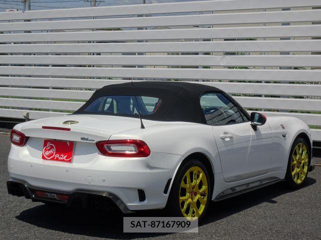 Abarth 124 Spider 2017-02 353184-3