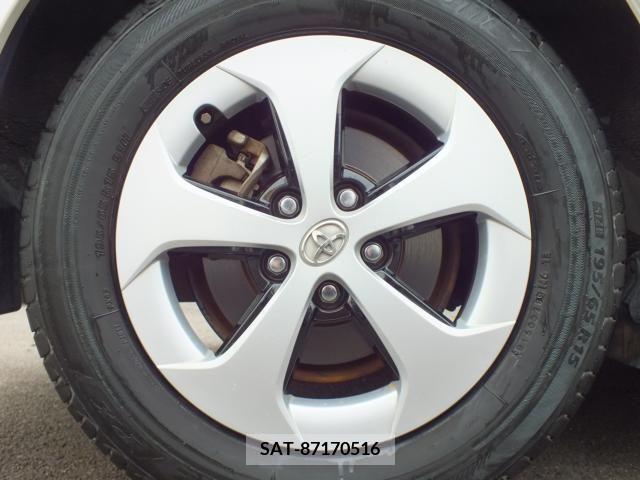 Toyota PRIUS 2013-09 201342-18