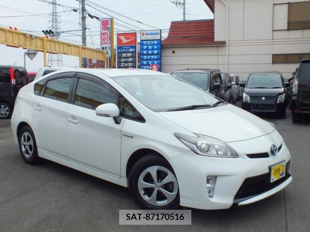 Toyota PRIUS 2013-09 201342-10