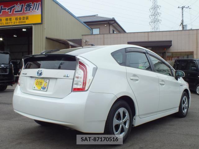Toyota PRIUS 2013-09 201342-13