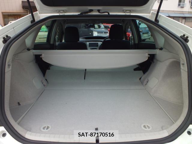 Toyota PRIUS 2013-09 201342-24