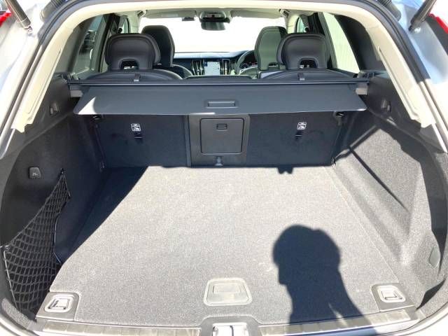 Volvo XC60 2020-11 192976-13