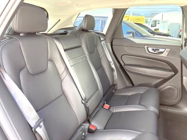 Volvo XC60 2020-11 192976-12