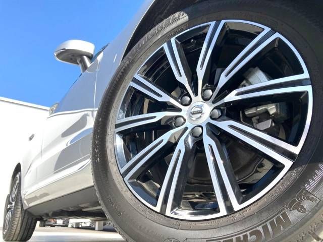 Volvo XC60 2020-11 192976-15