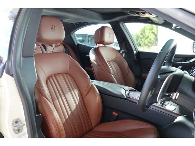 Maserati GHIBLI 2016-06 192837-11