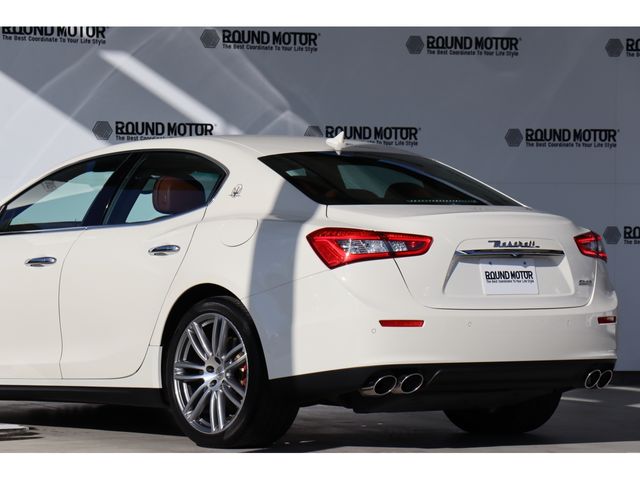 Maserati GHIBLI 2016-06 192837-5