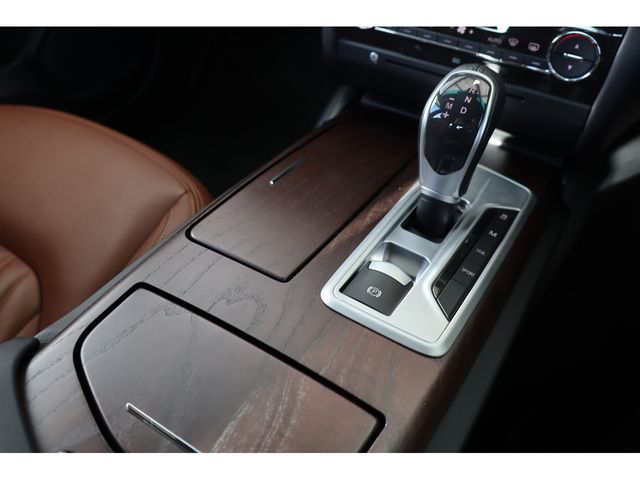 Maserati GHIBLI 2016-06 192837-20