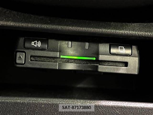 Toyota SIENTA 2015-02 211771-8