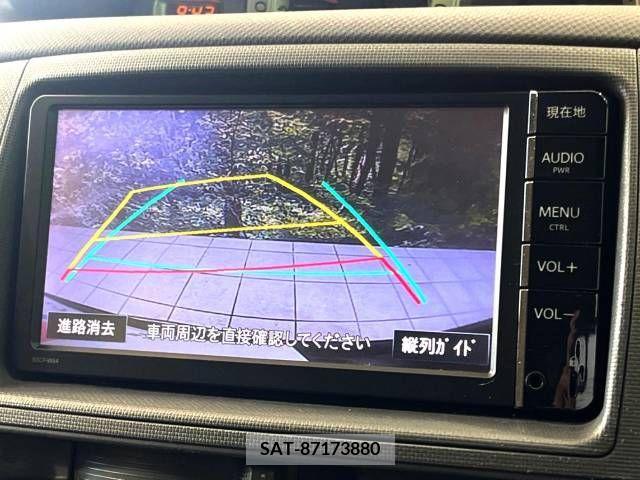 Toyota SIENTA 2015-02 211771-3