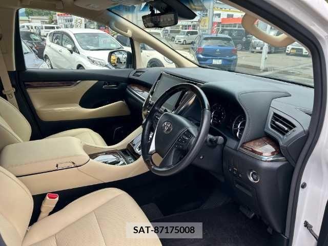 Toyota ALPHARD 2020-09 325552-27