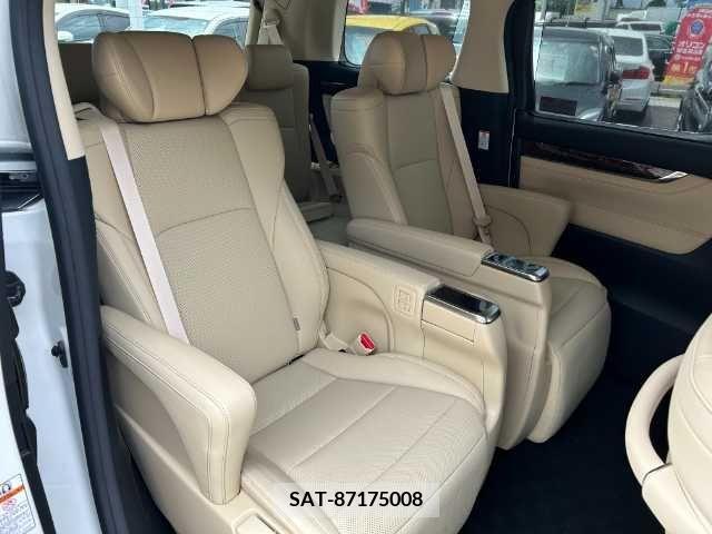 Toyota ALPHARD 2020-09 325552-29