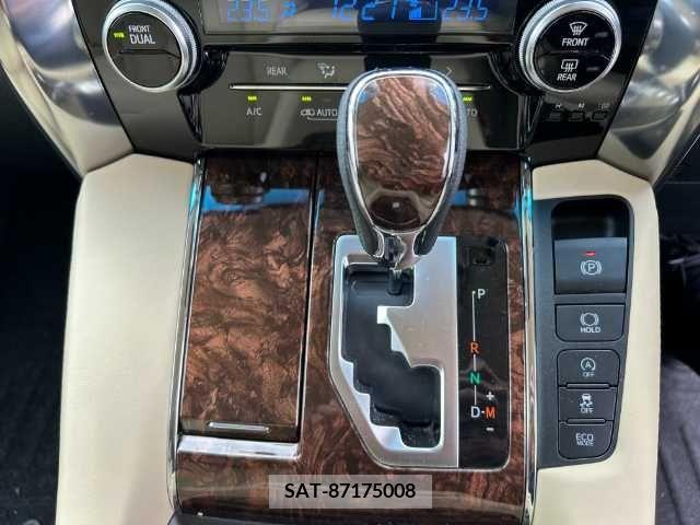 Toyota ALPHARD 2020-09 325552-11